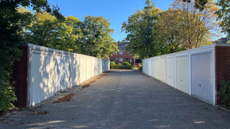 Garagenhof in Altengroden in Wilhelmshaven