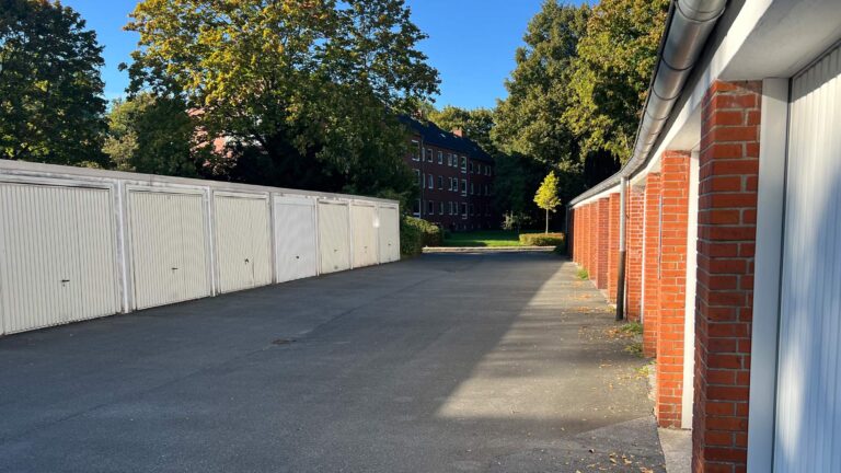 Garagenhof in Altengroden in Wilhelmshaven
